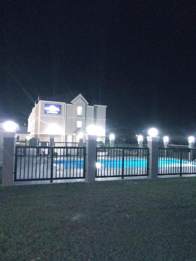 Microtel Inn & Suites By Wyndham Camp Lejeune/Τζάκσονβιλ Εξωτερικό φωτογραφία