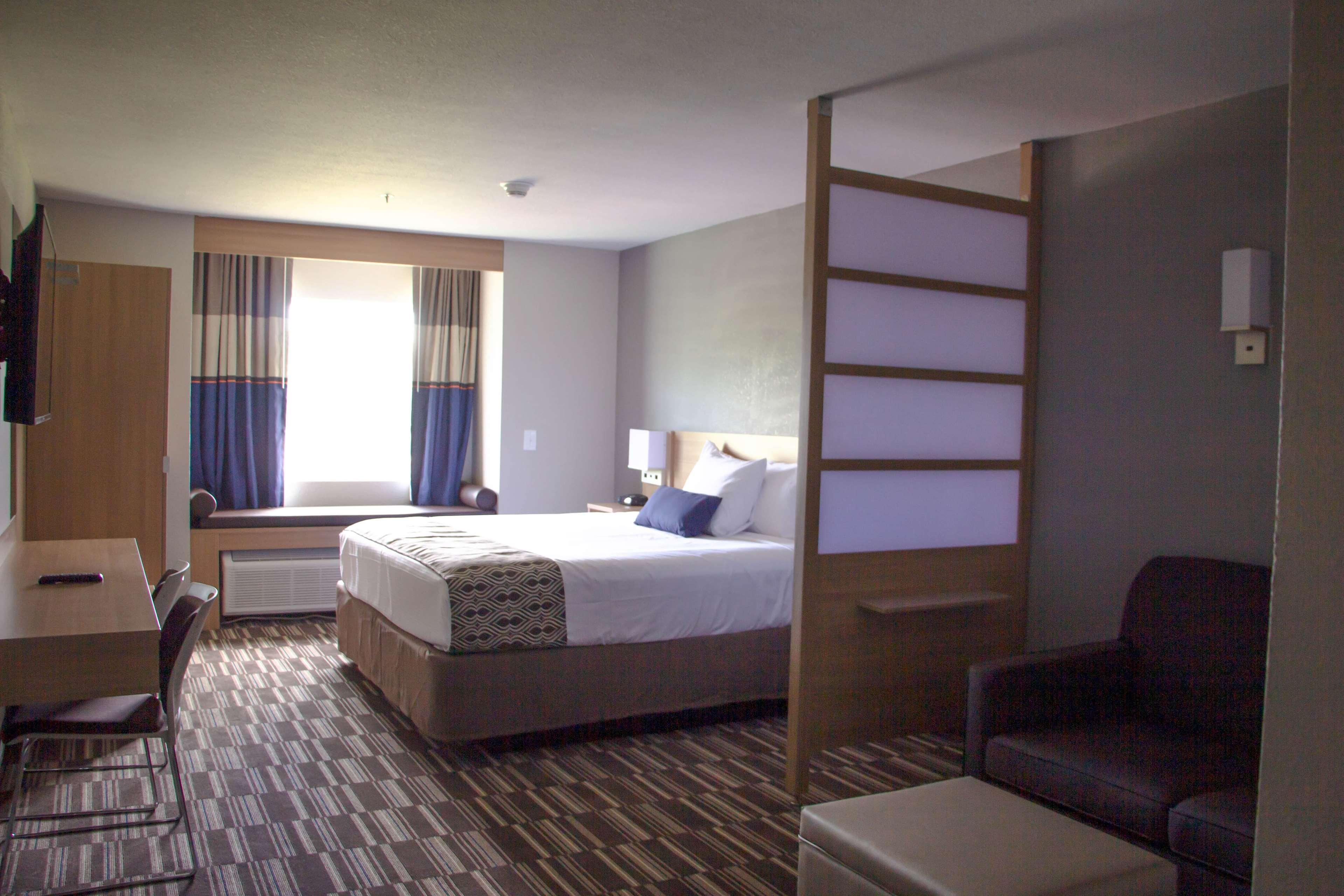 Microtel Inn & Suites By Wyndham Camp Lejeune/Τζάκσονβιλ Εξωτερικό φωτογραφία